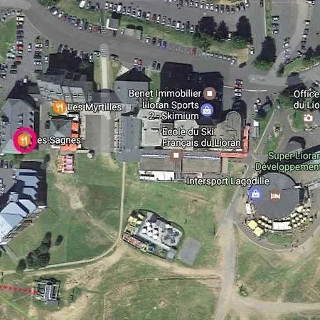 Apartment Le Lioran Vue Face A La Montagne Au Pied Des Pistes *