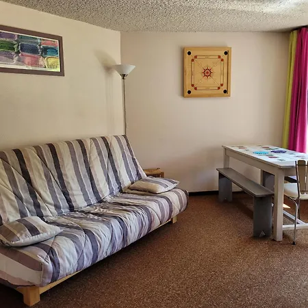 Apartment Le Lioran Vue Face A La Montagne Au Pied Des Pistes *